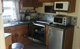 Mobil-home 4/6 personnes dans parc avec lac